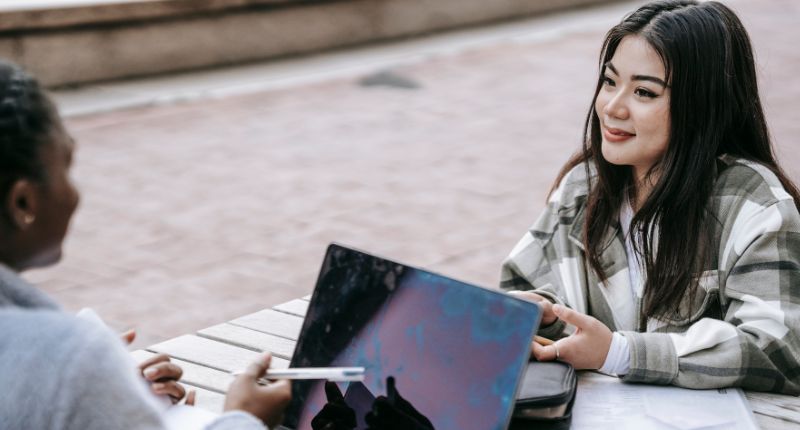 How Canadian Students Can Write a Strong Biology Report